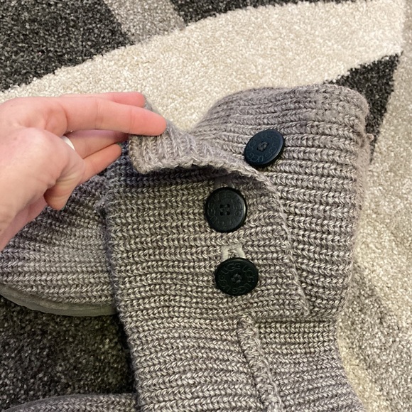 Womens Ugg sweater boots - Picture 5 of 6